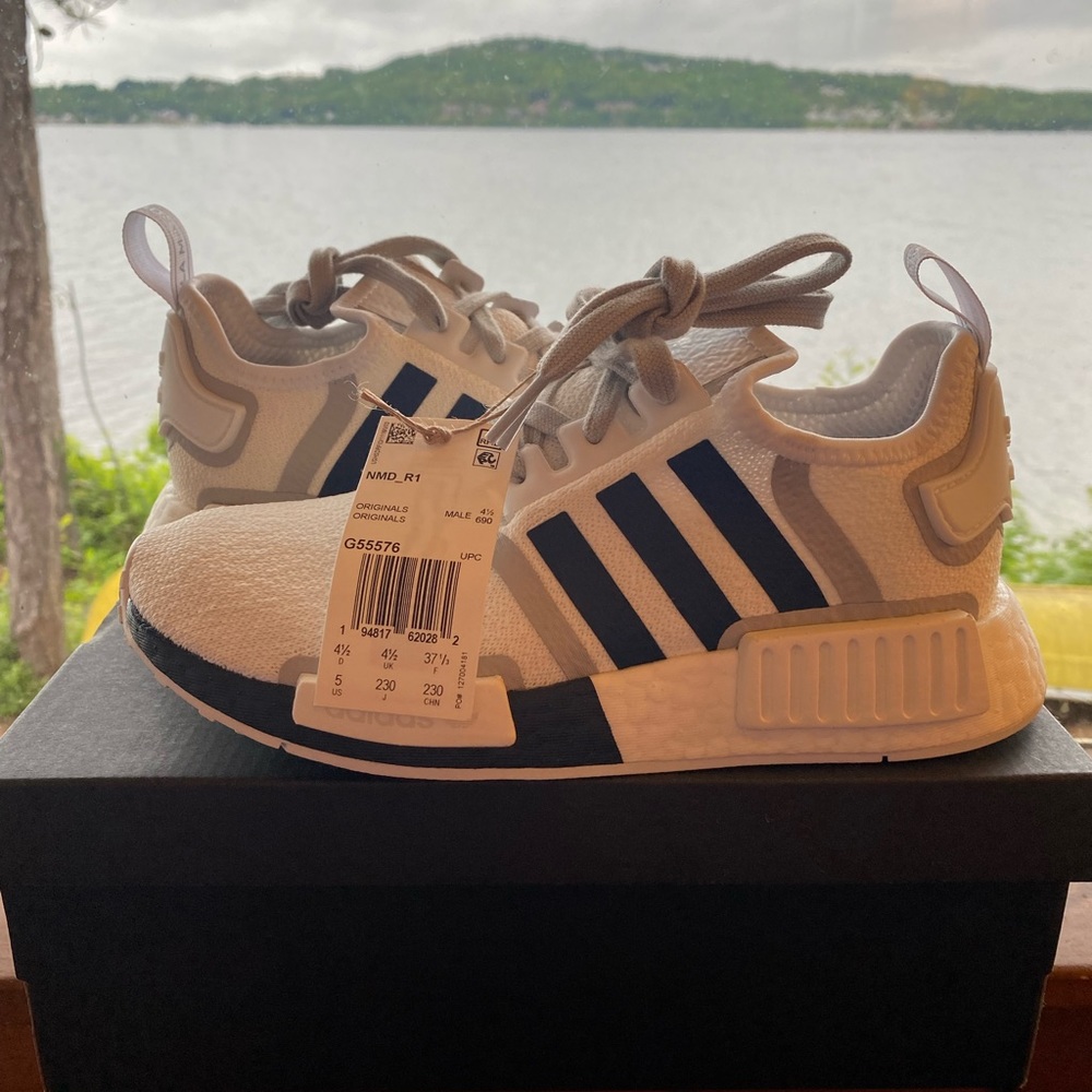 Adidas NMD_R1 Sneakers